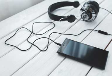 皇马冲14冠！姆巴佩飞行4500公里空降决赛：9战巴萨12球